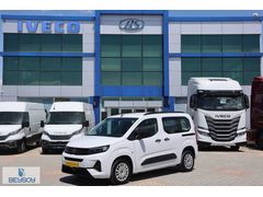 BÜYÜKSOYLU BEYSOY'DAN 2025 OPEL COMBO ESSENTIAL 1.5 D M/T 130 Hp