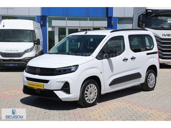 BÜYÜKSOYLU BEYSOY'DAN 2025 OPEL COMBO ESSENTIAL 1.5 D M/T 130 Hp