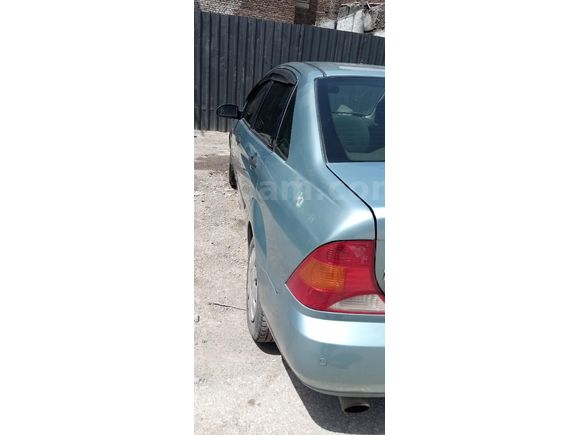 Ağır hasarlı düşük km fokus exkbertis  resimlerde mevcut