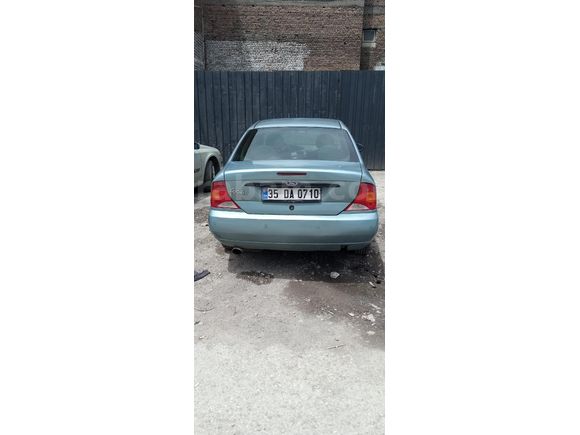 Ağır hasarlı düşük km fokus exkbertis  resimlerde mevcut