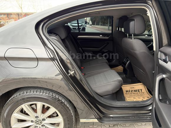 2021 MODEL WV PASSAT 1.5 TSİ BUSİNES EMSALSİZ TEMİZLİKTE BAKIMLI