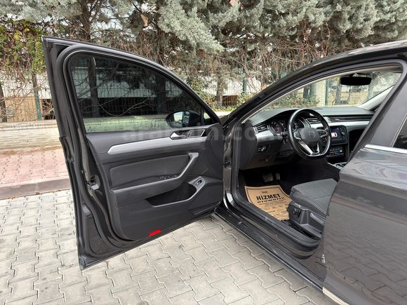 2021 MODEL WV PASSAT 1.5 TSİ BUSİNES EMSALSİZ TEMİZLİKTE BAKIMLI