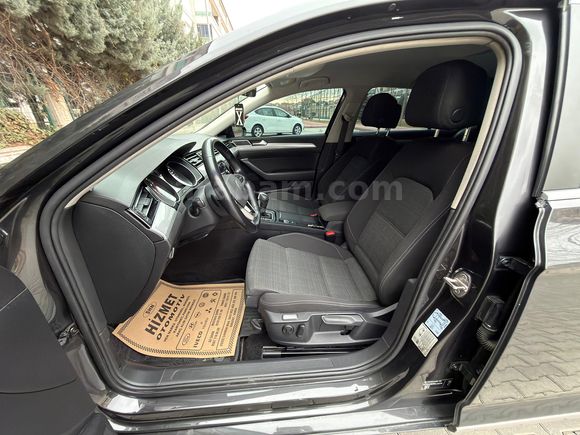 2021 MODEL WV PASSAT 1.5 TSİ BUSİNES EMSALSİZ TEMİZLİKTE BAKIMLI