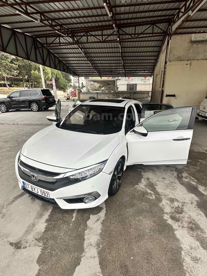 Sahibinden Honda Civic 1.6i DTEC Executive 2018 Model Antalya 168.500 km Beyaz 4
