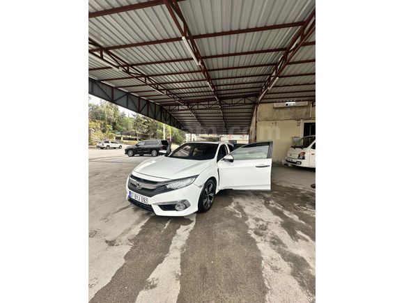 Sahibinden Honda Civic 1.6i DTEC Executive 2018 Model Antalya 165.000 km Beyaz