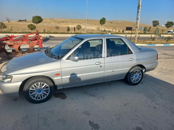Sahibinden Ford Escort 1.6 Ghia 1997 Model