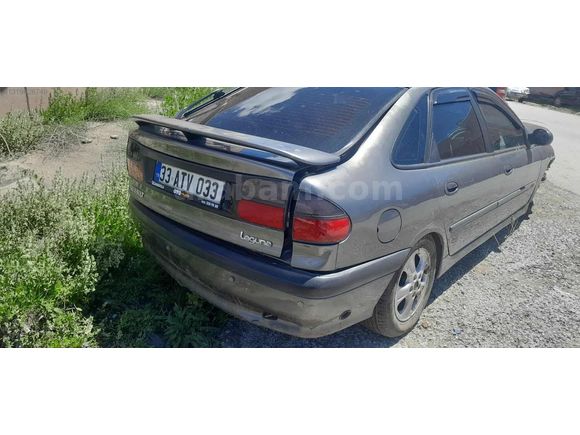 1998 model çıtır hasarlı laguna