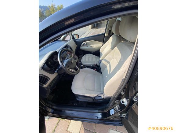 HATASIZ BOYASIZ DEĞİŞENSİZ SEDAN KİA RİO FANCY