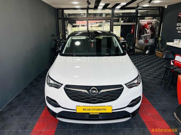 2020 MODEL OPEL GRANDLAND X BOYASIZ 86.000 KM'DE AĞIR BAKIM YENİ