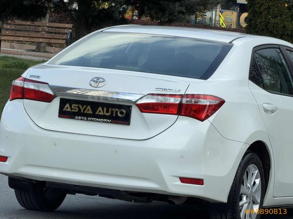2015 TOYOTA COROLLA BENZİN LPG 123 BİN KMDE HATASIZ TERTEMİZ