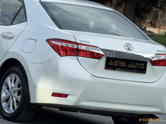 2015 TOYOTA COROLLA BENZİN LPG 123 BİN KMDE HATASIZ TERTEMİZ