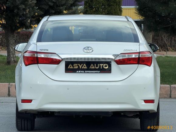 2015 TOYOTA COROLLA BENZİN LPG 123 BİN KMDE HATASIZ TERTEMİZ