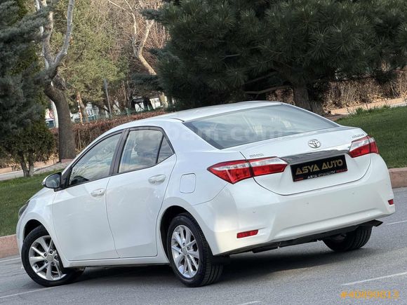 2015 TOYOTA COROLLA BENZİN LPG 123 BİN KMDE HATASIZ TERTEMİZ