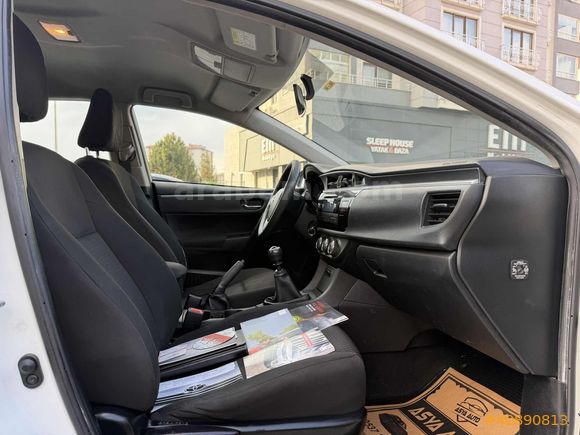 2015 TOYOTA COROLLA BENZİN LPG 123 BİN KMDE HATASIZ TERTEMİZ