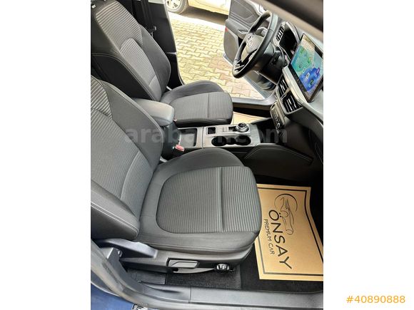 ÖNSAY OTOMOTİV 2025 FORD FOCUS 1.5 ECOBLUE 8500 KM HTSIZ GARANTİ
