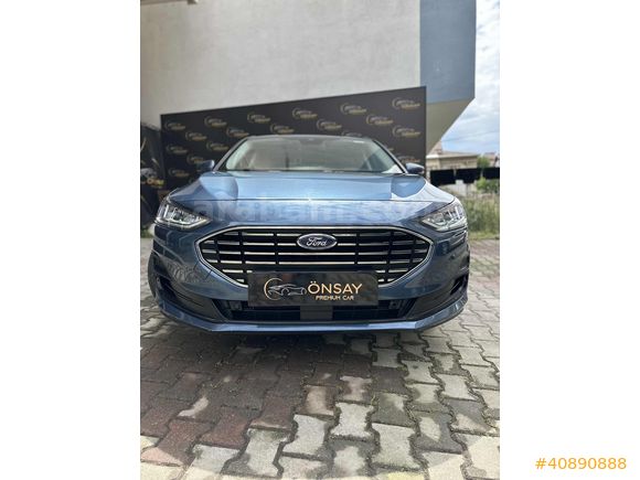 ÖNSAY OTOMOTİV 2025 FORD FOCUS 1.5 ECOBLUE 8500 KM HTSIZ GARANTİ