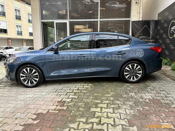 ÖNSAY OTOMOTİV 2025 FORD FOCUS 1.5 ECOBLUE 8500 KM HTSIZ GARANTİ