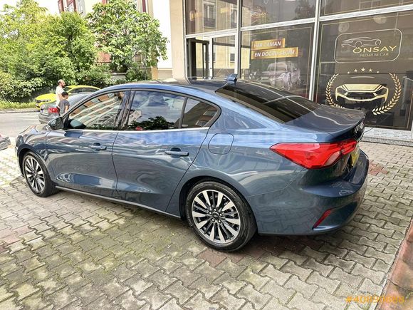 ÖNSAY OTOMOTİV 2025 FORD FOCUS 1.5 ECOBLUE 8500 KM HTSIZ GARANTİ