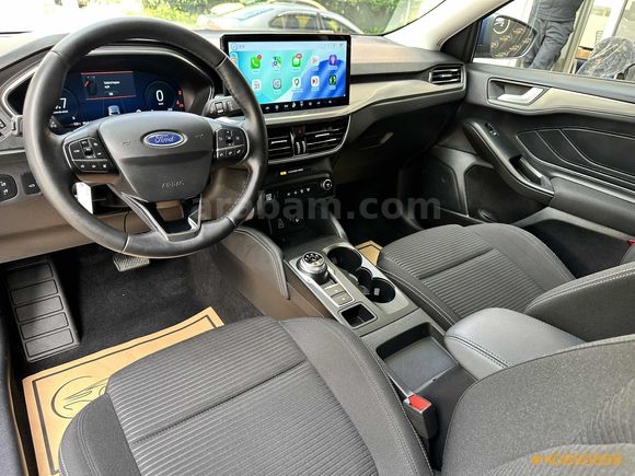 ÖNSAY OTOMOTİV 2025 FORD FOCUS 1.5 ECOBLUE 8500 KM HTSIZ GARANTİ