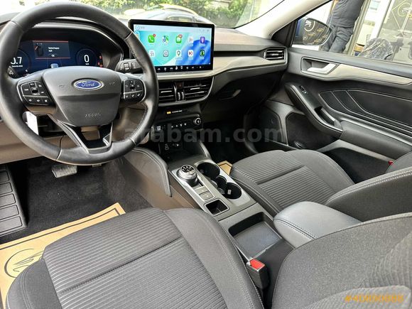 ÖNSAY OTOMOTİV 2025 FORD FOCUS 1.5 ECOBLUE 8500 KM HTSIZ GARANTİ
