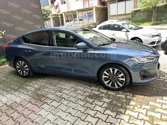 ÖNSAY OTOMOTİV 2025 FORD FOCUS 1.5 ECOBLUE 8500 KM HTSIZ GARANTİ