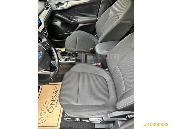 ÖNSAY OTOMOTİV 2025 FORD FOCUS 1.5 ECOBLUE 8500 KM HTSIZ GARANTİ