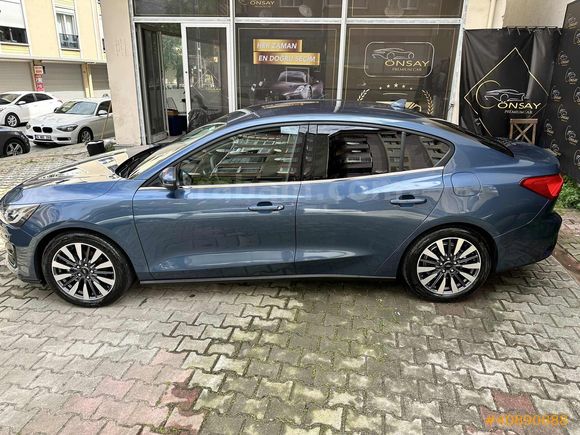 ÖNSAY OTOMOTİV 2025 FORD FOCUS 1.5 ECOBLUE 8500 KM HTSIZ GARANTİ