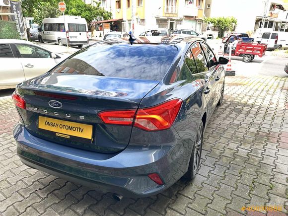 ÖNSAY OTOMOTİV 2025 FORD FOCUS 1.5 ECOBLUE 8500 KM HTSIZ GARANTİ