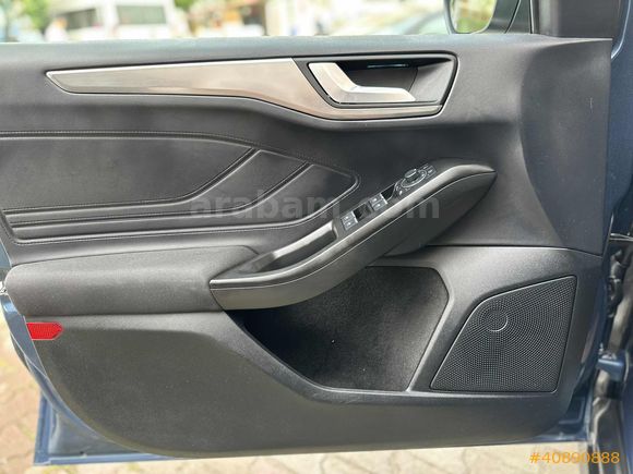 ÖNSAY OTOMOTİV 2025 FORD FOCUS 1.5 ECOBLUE 8500 KM HTSIZ GARANTİ