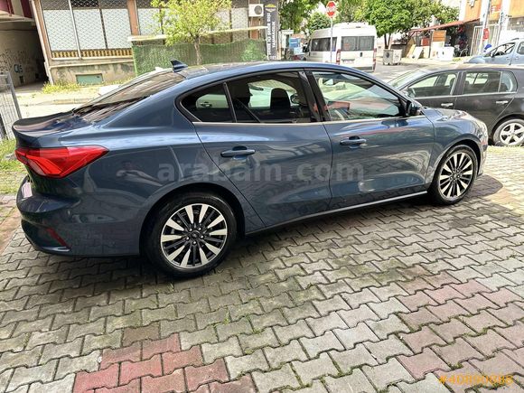 ÖNSAY OTOMOTİV 2025 FORD FOCUS 1.5 ECOBLUE 8500 KM HTSIZ GARANTİ