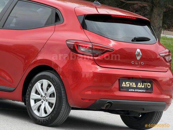 75 BİN KMDE 2022 MODEL RENAULT CLİO BENZİN HATASIZ TESLA EKRAN