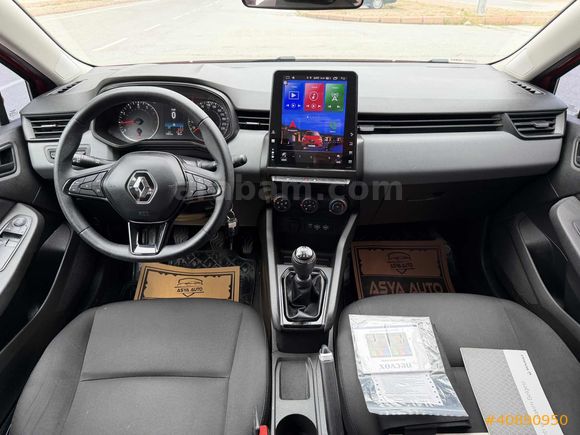 75 BİN KMDE 2022 MODEL RENAULT CLİO BENZİN HATASIZ TESLA EKRAN