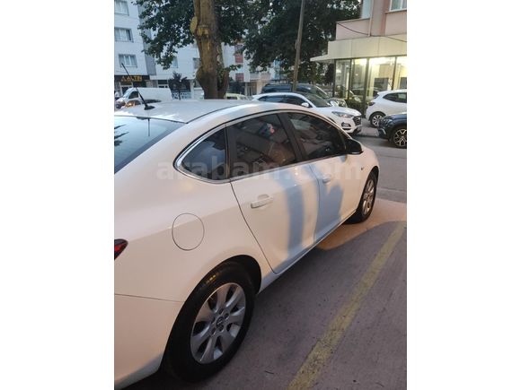 Sahibinden Opel Astra 1.6 CDTI Design 2016 Model Kocaeli 140.000 km Beyaz