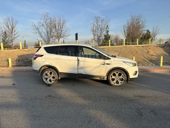 Sahibinden Ford Kuga 1.5 TDCi Titanium 2019 Model