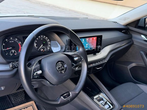 2021 SKODA OCTAVİA 1.5 TSİ E-TEC OTOMATİK VİTES HATASIZ 74 BİNDE