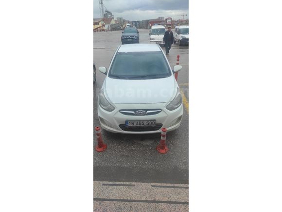 Sahibinden Hyundai Accent Blue 1.4 CVVT Biz 2013 Model