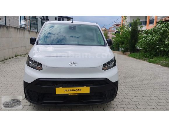 2024 PROCİTY CARGO 2+1 ÇİFT SÜRGÜ BOYASIZ %20 FTR 34000KM.