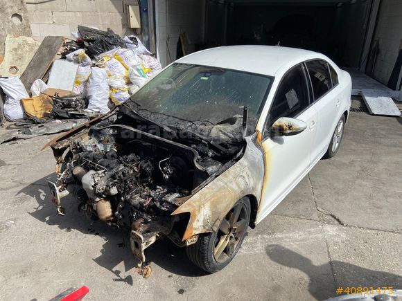 2014 Volkswagen Jetta 1.2 TSI ***HURDA BELGELİ***