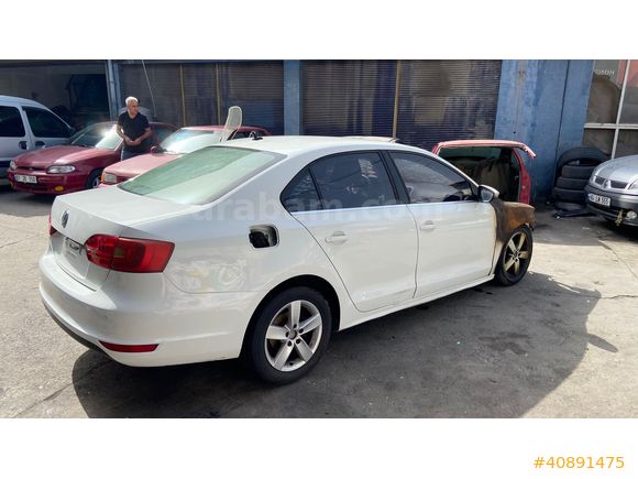 2014 Volkswagen Jetta 1.2 TSI ***HURDA BELGELİ***