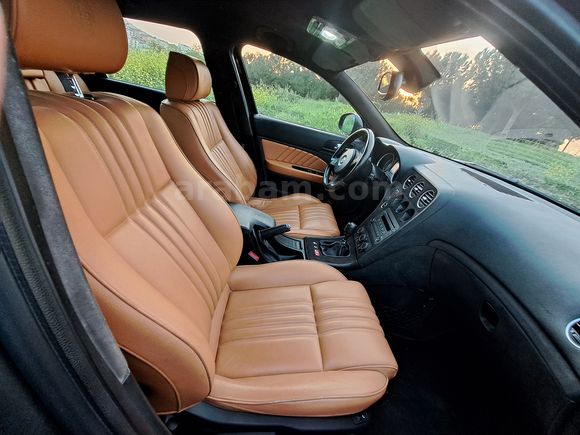 Sahibinden Alfa Romeo 159 1.9 JTD Distinctive 2007 Model  278.000 km Siyah