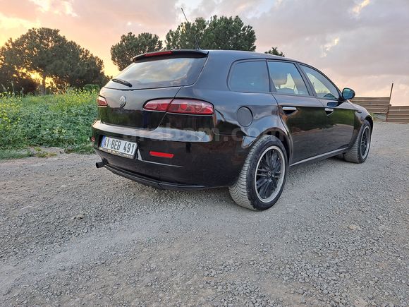 Sahibinden Alfa Romeo 159 1.9 JTD Distinctive 2007 Model  278.000 km Siyah