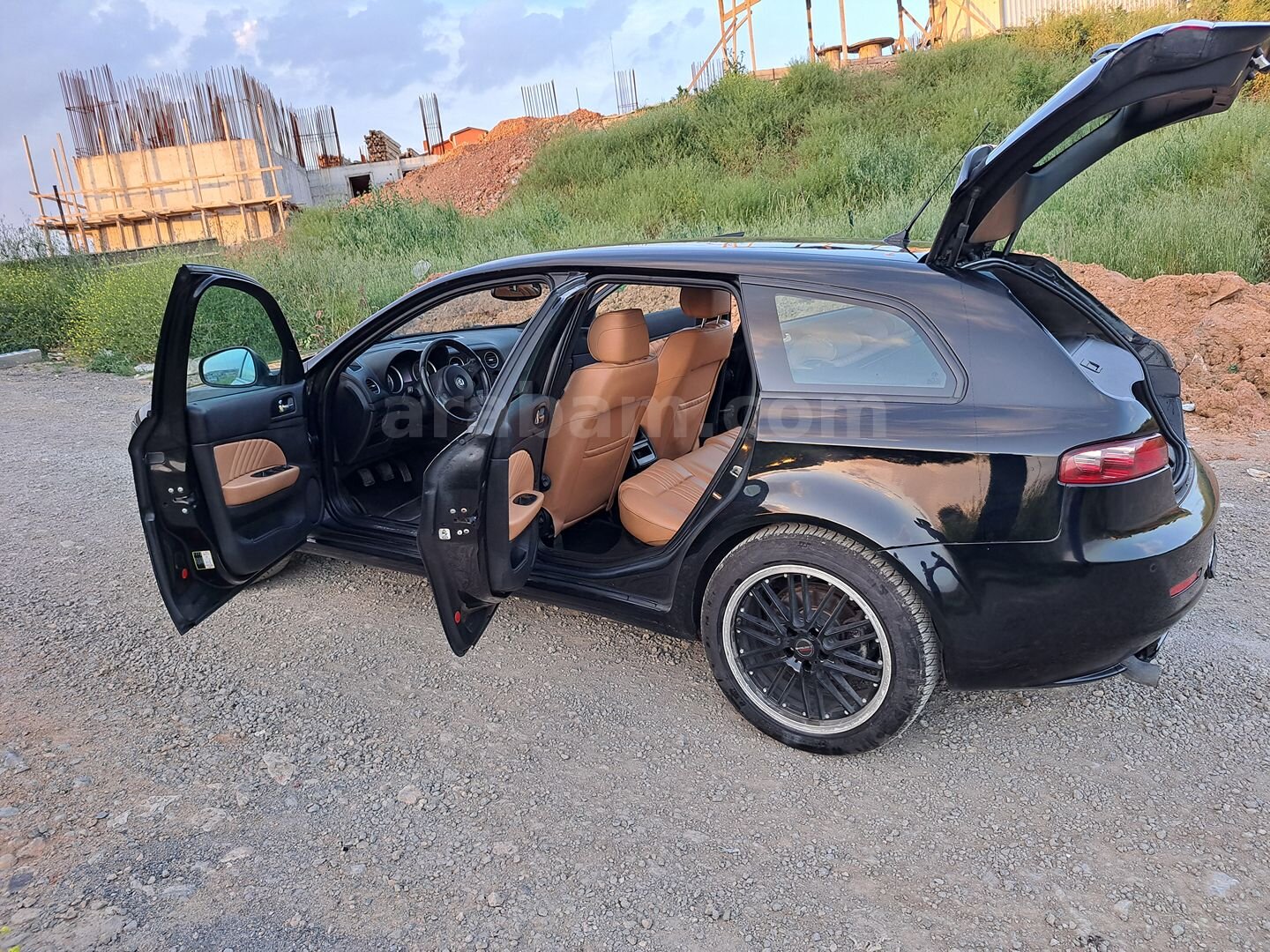 Sahibinden Alfa Romeo 159 1.9 JTD Distinctive 2007 Model Kocaeli 273.000 km Siyah 6