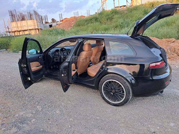 Sahibinden Alfa Romeo 159 1.9 JTD Distinctive 2007 Model  278.000 km Siyah