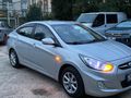 Sahibinden Hyundai Accent Blue 1.4 CVVT Mode 2011 Model  160.000 km Gri