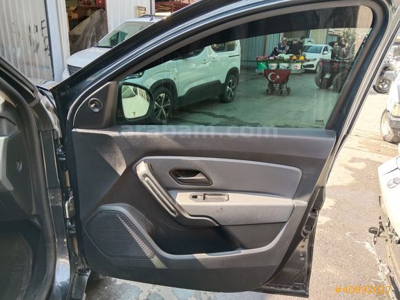2021 Dacia DUSTER 1.3 Tce OTOMATİK**HURDA BELGELİ**