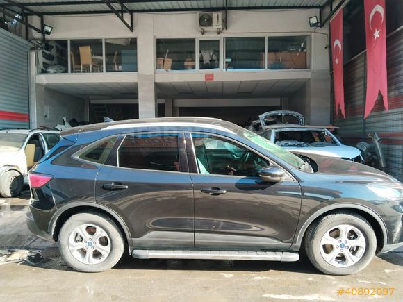 2023 Ford KUGA STYLE 1.5 ECOBOOST 182 8AT E6.2**HURDA BELGELİ**