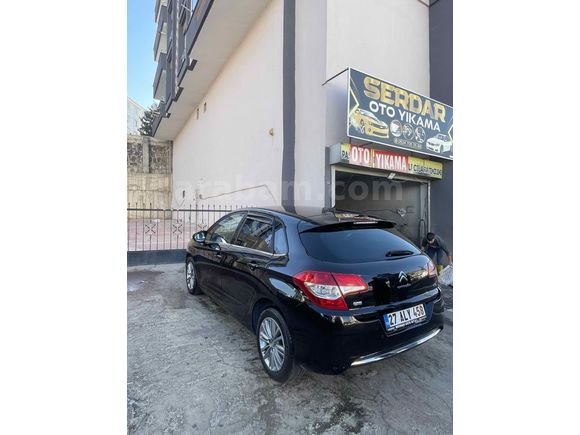 Sahibinden Citroen C4 1.6 e-HDi Exclusive 2011 Model  300.000 km Siyah