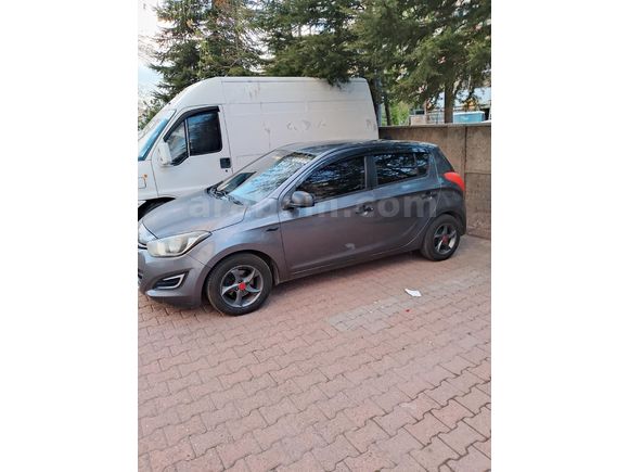 Sahibinden Hyundai i20 1.2 MPI Jump 2014 Model