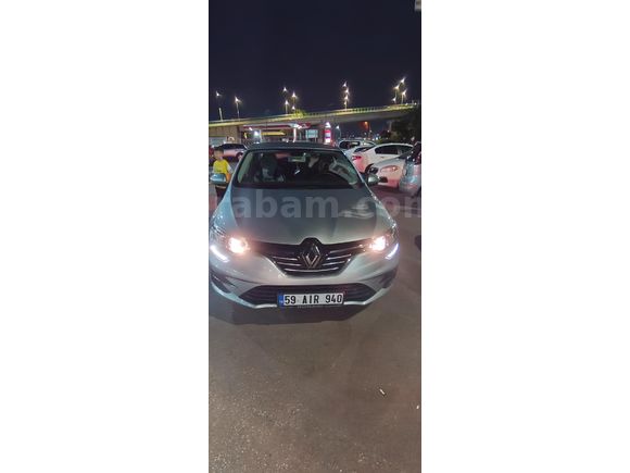 Sahibinden Renault Megane 1.3 TCe Touch 2023 Model