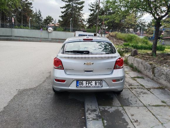Memurdan Chevrolet Cruze 1.6 LT 2012 Model